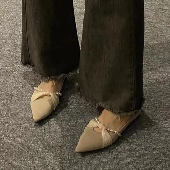 Горячая распродажа 2023 года, женская обувь, весенние слипоны, милые женские туфли на плоской подошве, однотонные туфли из флока с острым носком, расшитые бисером, Женские туфли с мелким носком